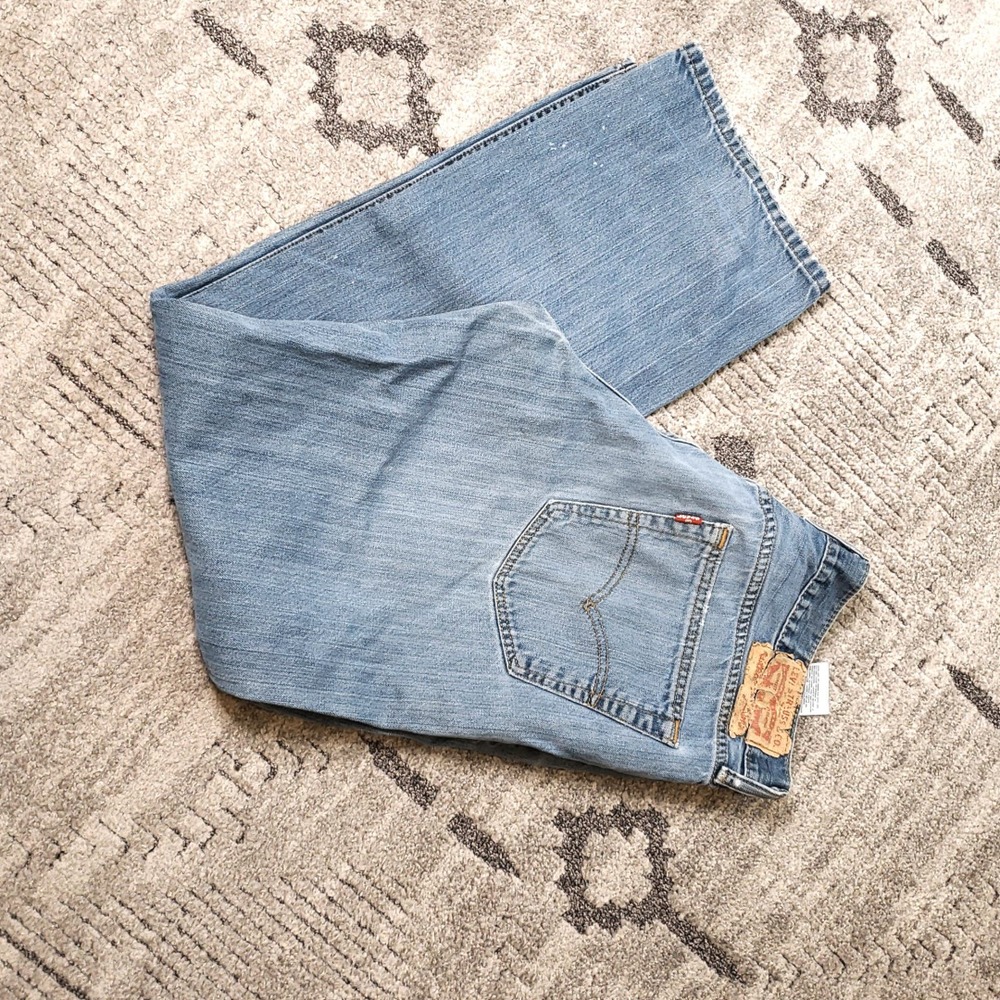 Levi's Men's 559 Relaxed fit jeans size 34
